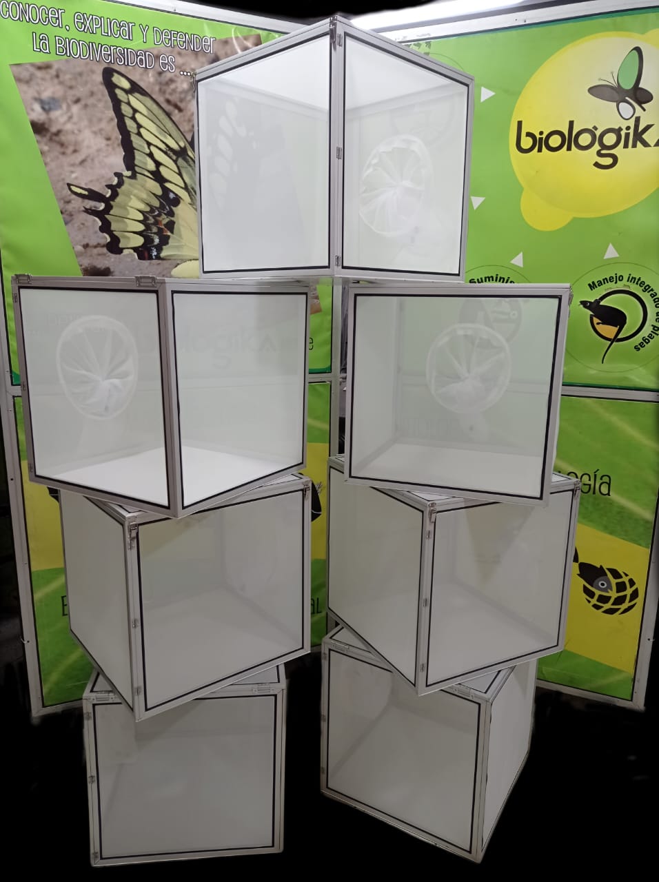 Jaula de cría colapsible o plegable Marca Biologika®