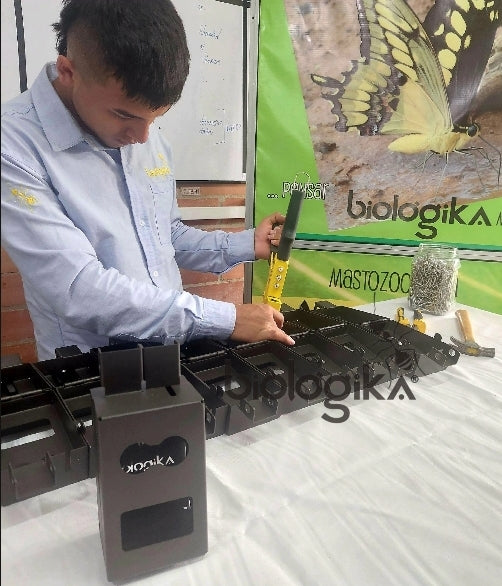 Caja de Seguridad para Cámara Trampa Bushnell – Marca Biologika®